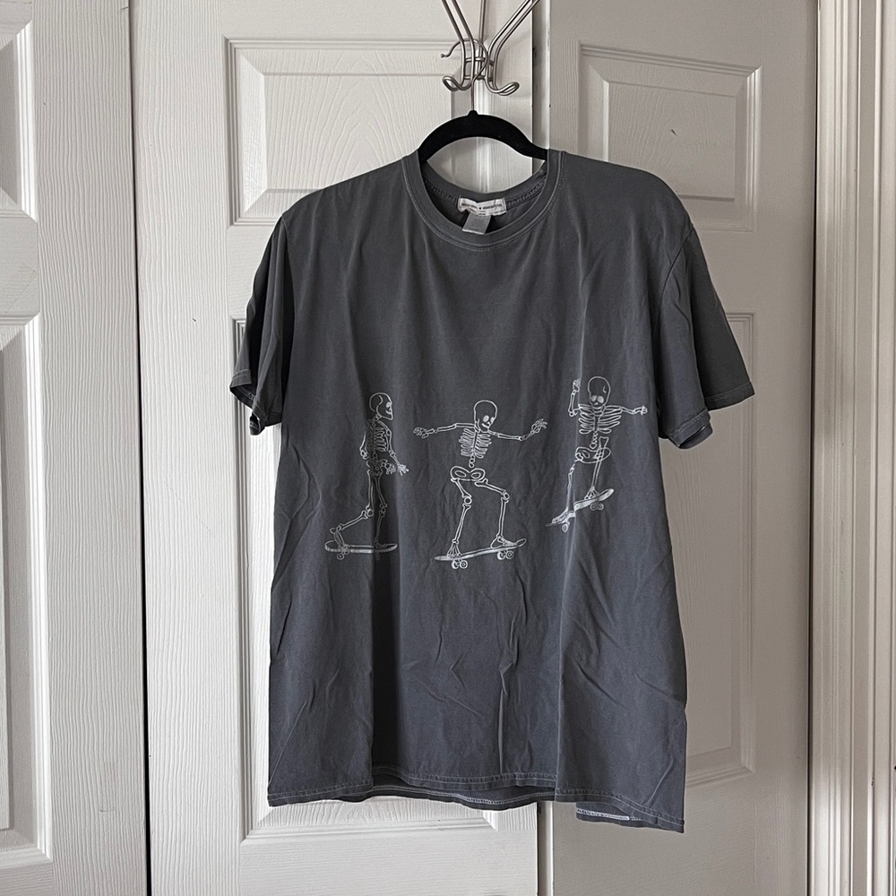 Skeleton Skateboard Grey Oversized Tee